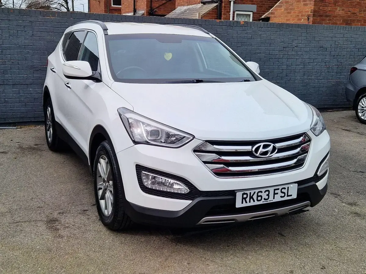 Used Hyundai Santa Fe Premium 197 HP (144 kW) 2013 White SUV