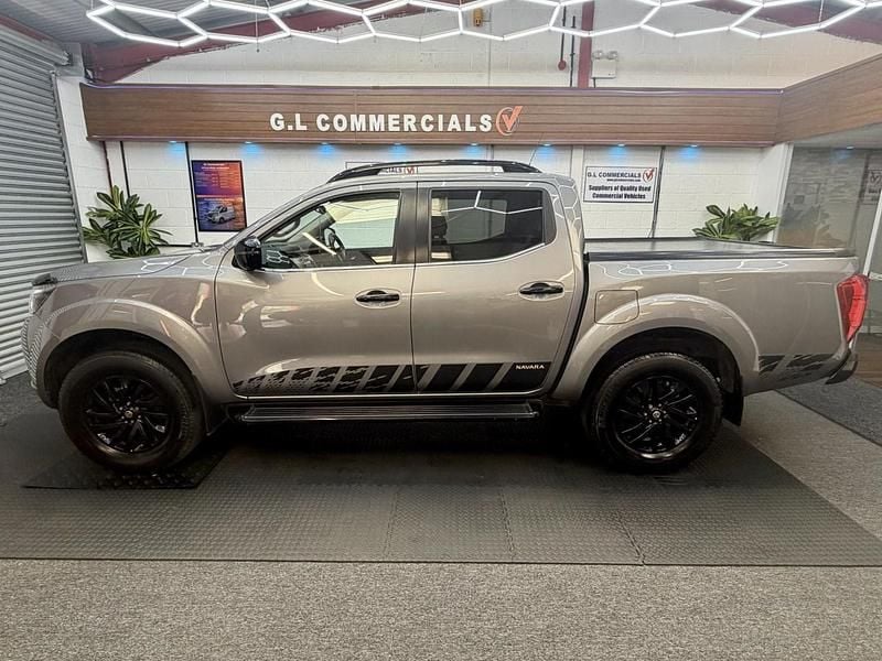 Used Nissan Navara N-Guard 190 HP (139 kW) 2018 Grey Pickup