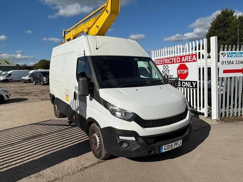 White Used 2015 Iveco Daily Van | £10,995 (Expensive) - Image 1/4