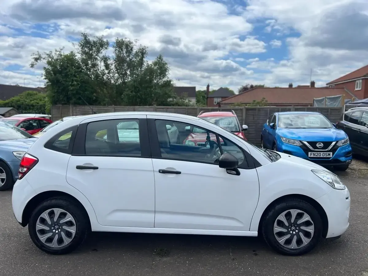 Used Citroën C3 2013 White Hatchback