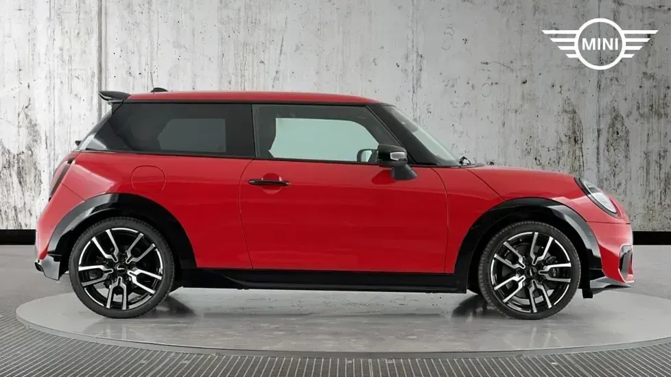 Used Mini Cooper S Hatch 201 HP (147 kW) 2024 Red Hatchback