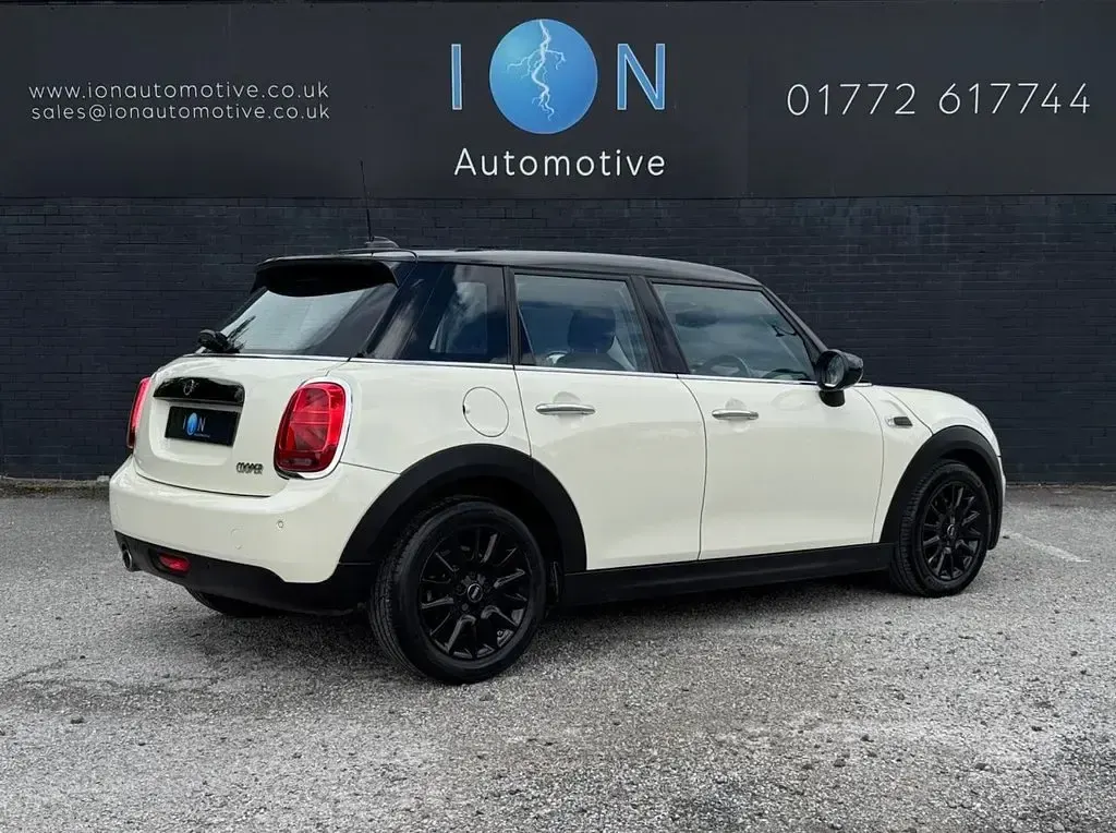Used Mini Cooper Hatch 2020 White Hatchback