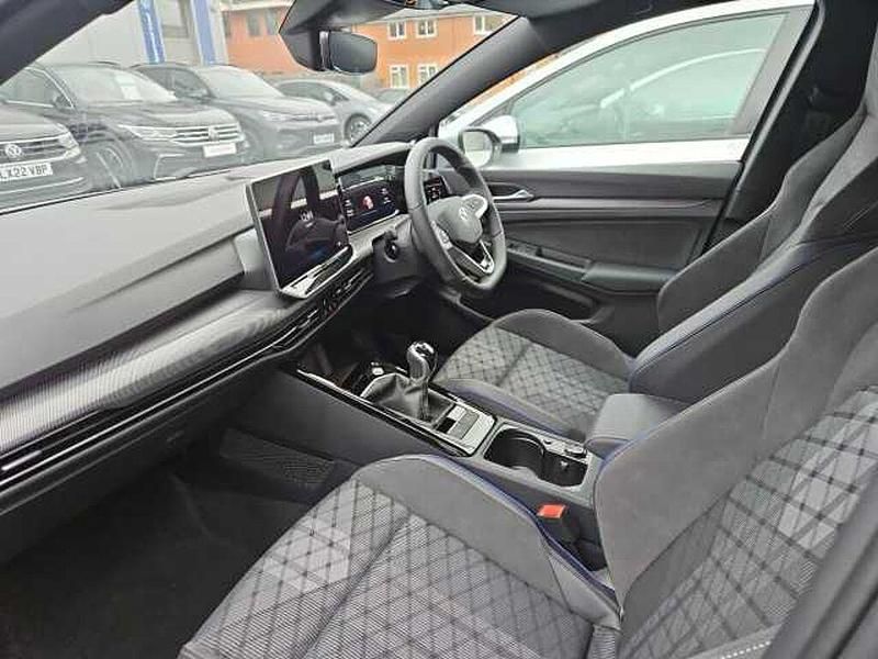 Used VW Golf VIII 150 HP (110 kW) 2025