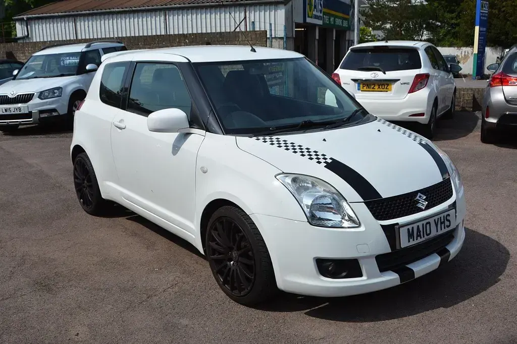 Begagnad Suzuki Swift SZ3 92 HK (67 kW) 2010 Vit Halvkombi