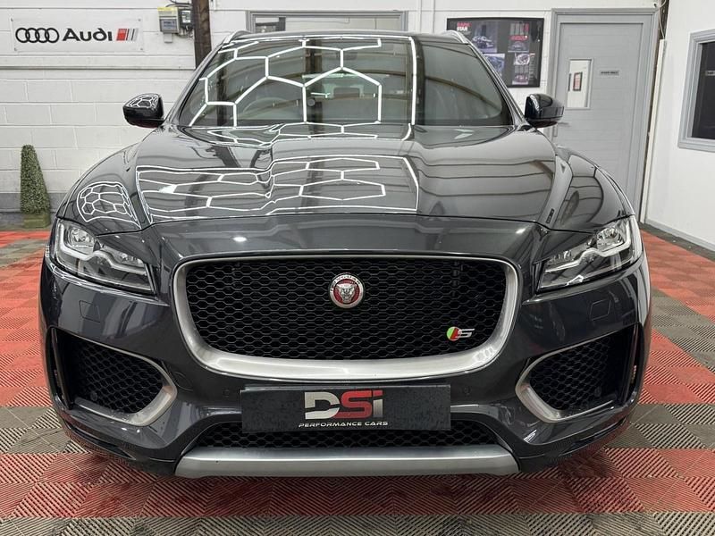 Used Jaguar F-Pace Supercharged 380 HP (279 kW) 2016 Grey SUV