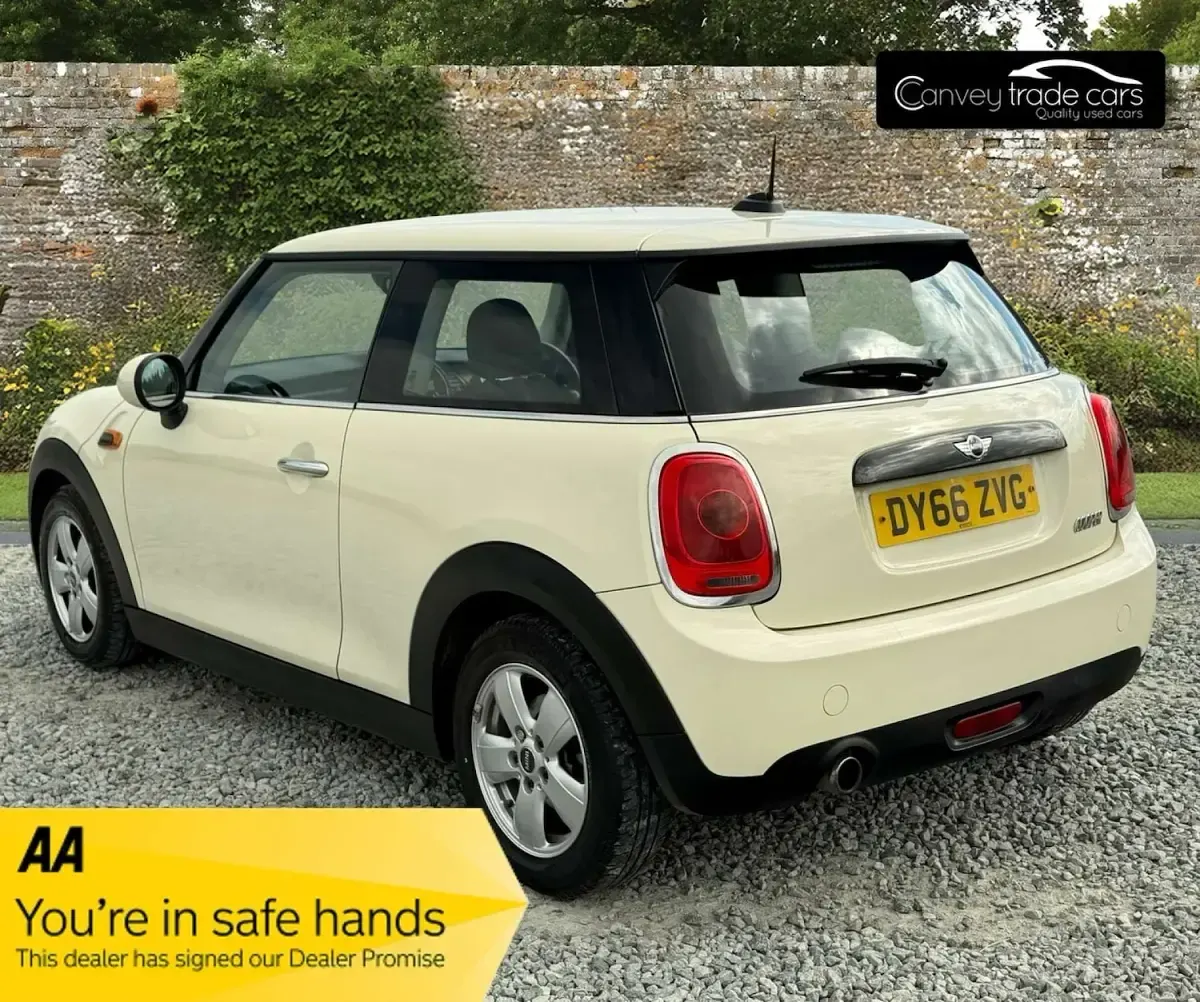 Used Mini Cooper Hatch 2016 White Hatchback