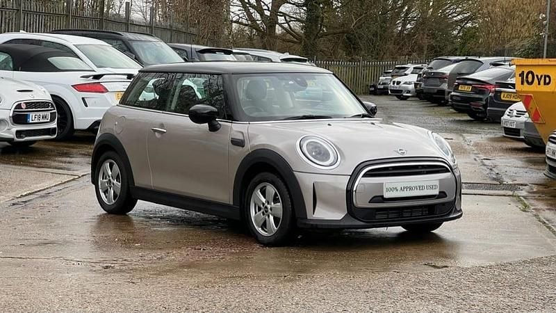 Used Mini Cooper Classic 134 HP (98 kW) 2023 Grey Hatchback