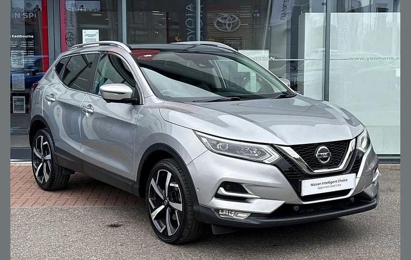 Used Nissan Qashqai Tekna 138 HP (101 kW) 2019 Silver SUV