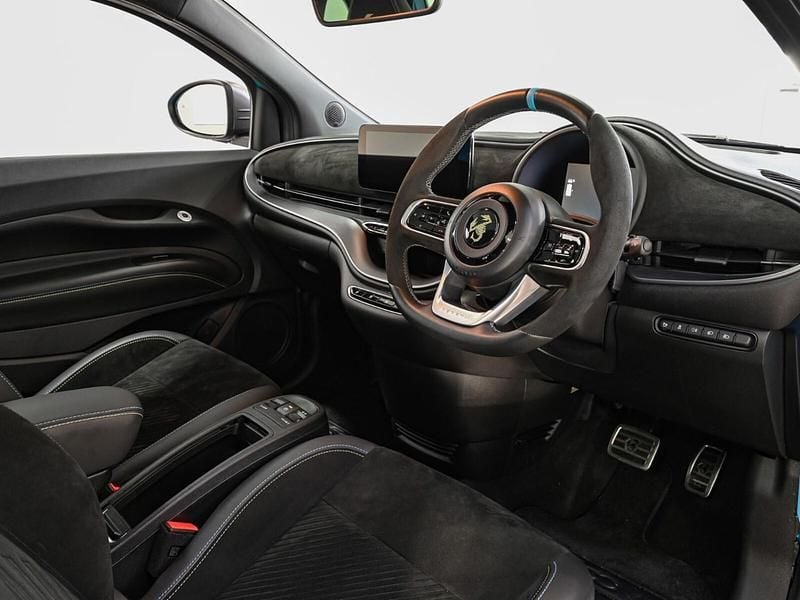 Used Abarth 500e Scorpionissima 114 kW (155 HP) 2024 Hatchback