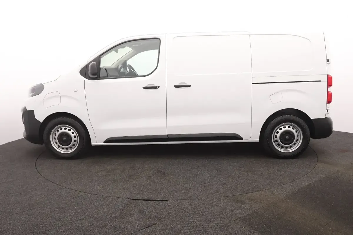Second-hand Peugeot e-Expert 100 kW (136 CP) 2024 Alb Van