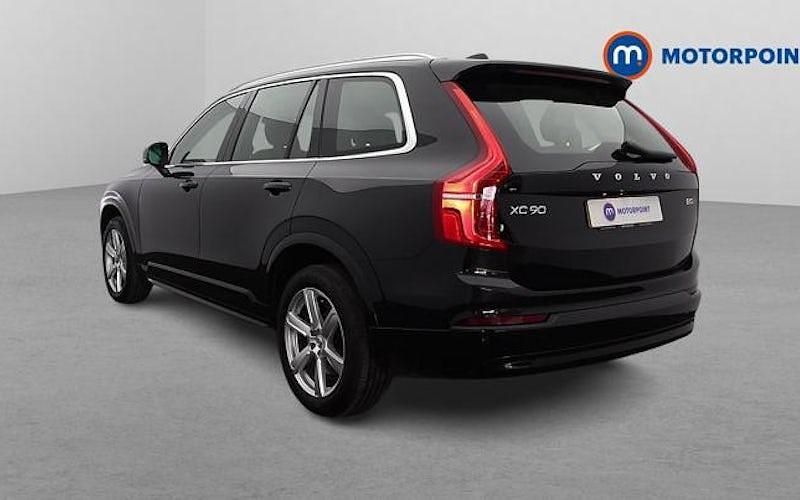Used Volvo XC90 Core 250 HP (183 kW) 2025 SUV
