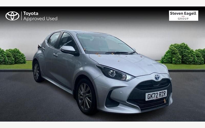 Used 2025 Toyota Yaris Hybrid Hatchback | £16,649 (Good price) - Image 1/3