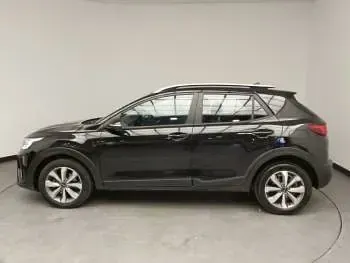 Używany Kia Stonic 98 KM (72 kW) 2024 Czarny SUV