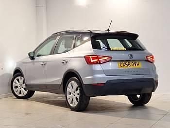 Usado Seat Arona SE Technology 115 HP (84 kW) 2018 Prateado SUV