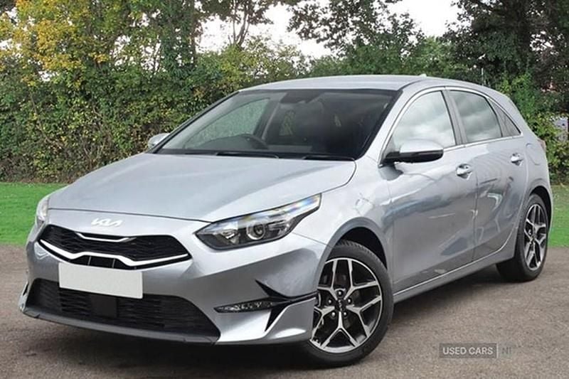 Used Kia Ceed 158 HP (116 kW) 2022 Silver Hatchback