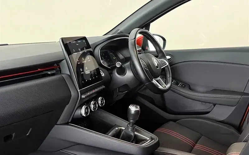 Used Renault Clio RS Line 90 HP (66 kW) 2023 Hatchback