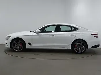 Used Genesis G70 Sport 200 HP (147 kW) 2022 White Sedan