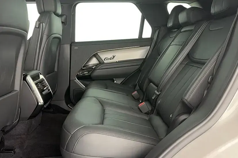 Used Land Rover Range Rover Sport SE Dynamic 454 HP (333 kW) 2024 Borasco grey SUV