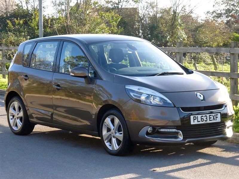 Used Renault Scénic III Dynamique 2014 Bronze MPV