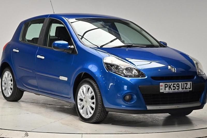 Blue Used 2009 Renault Clio II Hatchback | £3,480 (A bit pricey) - Image 1/1