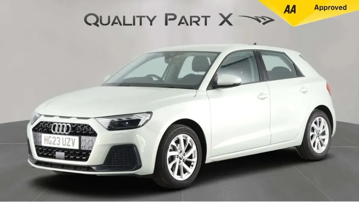 Used Audi A1 Sportback Sport 95 HP (69 kW) 2023 Silver Hatchback