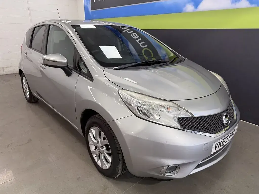 Used Nissan Note Acenta Premium 80 HP (58 kW) 2013 Silver Hatchback