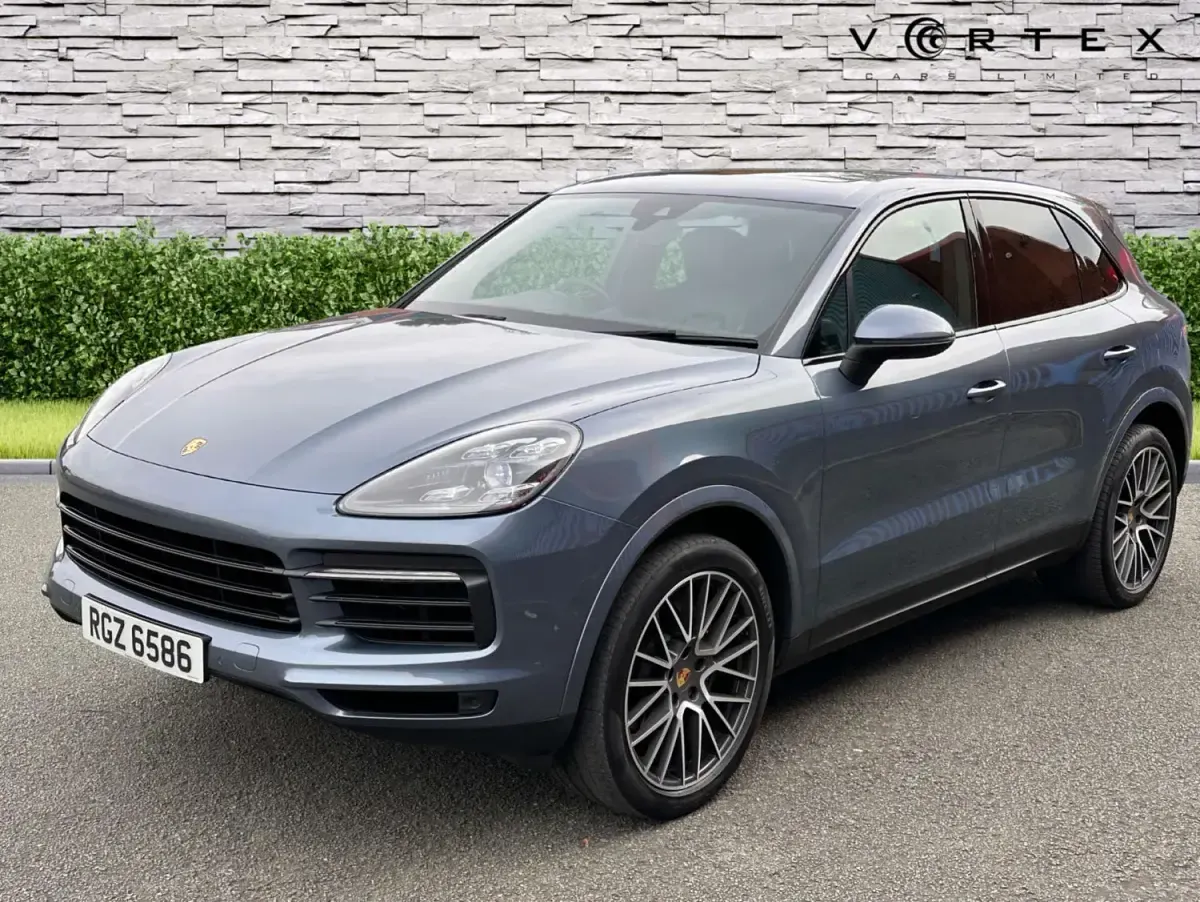 Usado Porsche Cayenne 340 HP (250 kW) 2018 Azul SUV