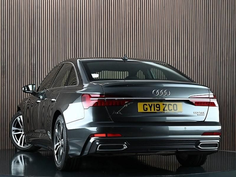 Usado Audi A6 S-Line 2019 Cinzento Sedan