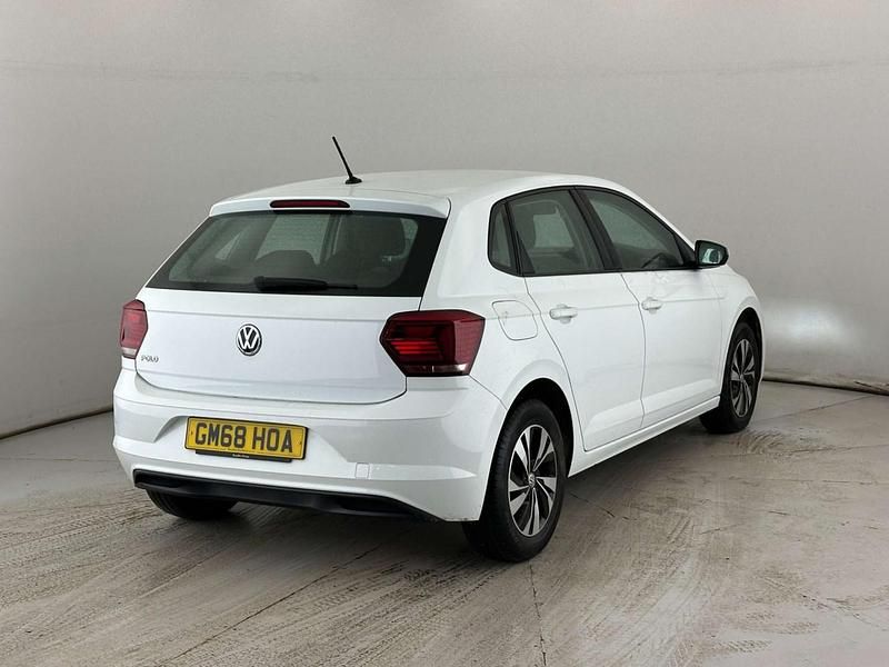 Used VW Polo SE 95 HP (69 kW) 2019 White Hatchback