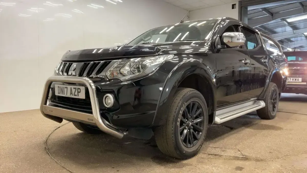 Used Mitsubishi L200 Warrior 2017 Black Pickup