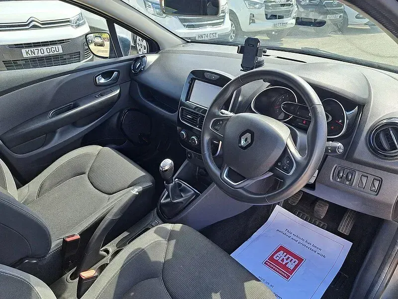 Used Renault Clio Dynamique 88 HP (64 kW) 2018 Grey Hatchback