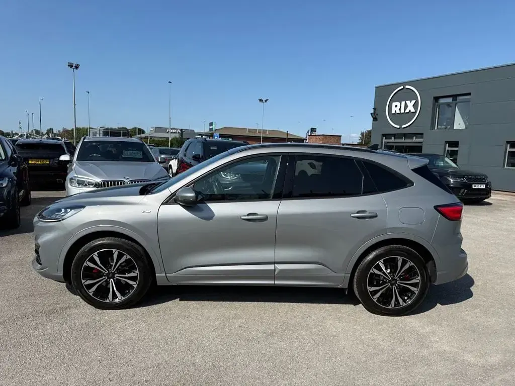 Used Ford Kuga ST-Line X 190 HP (139 kW) 2022 Silver SUV