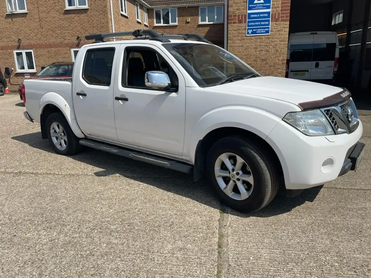 Usado Nissan Navara Tekna 2014 Branco Pickup