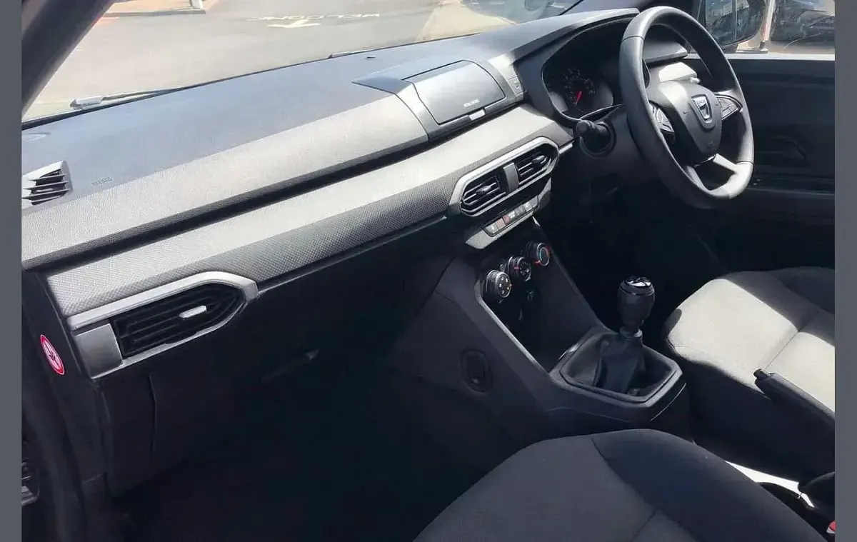 Used Dacia Sandero Essentiel 65 HP (47 kW) 2022 Black Hatchback