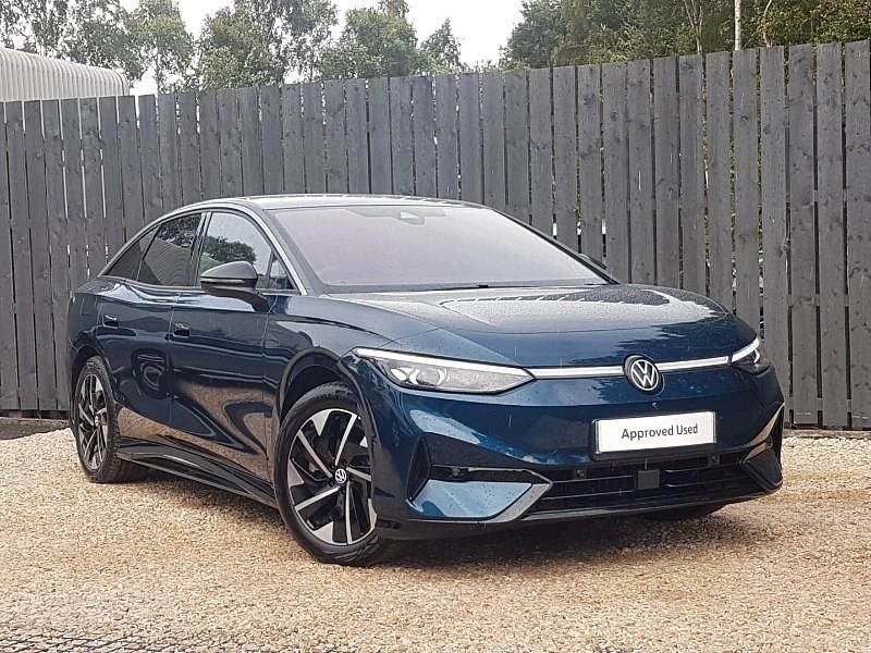 Blue Used 2024 VW ID.7 Pro Hatchback | £35,298 (A bit pricey) - Image 1/4