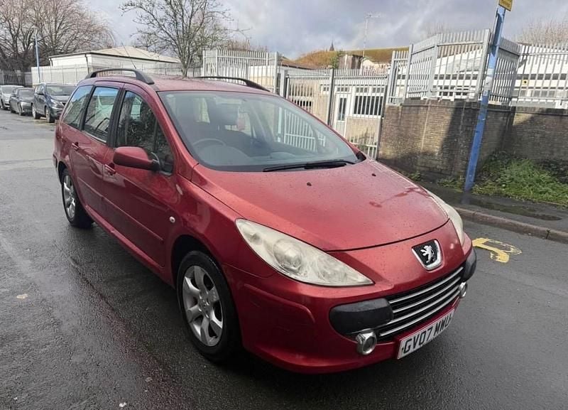 Red Used 2007 Peugeot 307 S Estate | £895 (Fair price) - Image 1/4