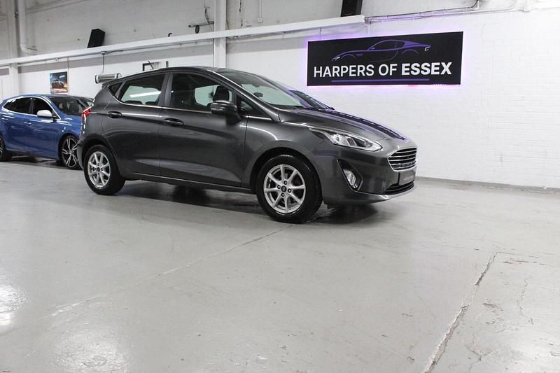 Grey Used 2017 Ford Fiesta Zetec Hatchback | £5,895 (Fair price) - Image 1/4