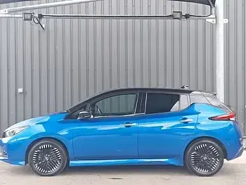 Used Nissan Leaf N-Connecta 110 kW (150 HP) 2023 Blue Hatchback