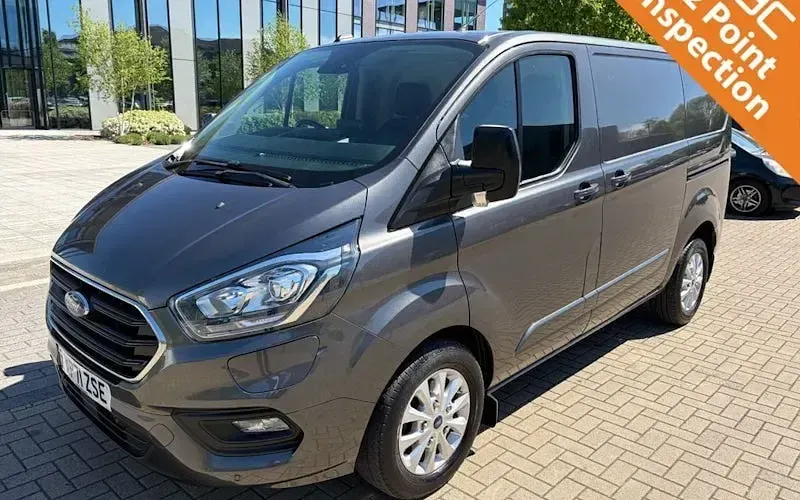 Begagnad Ford Transit Custom Limited 126 HK (92 kW) 2021 Van