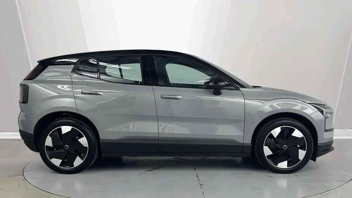 Used Volvo EX30 Performance 314 kW (428 HP) 2025 Grey SUV
