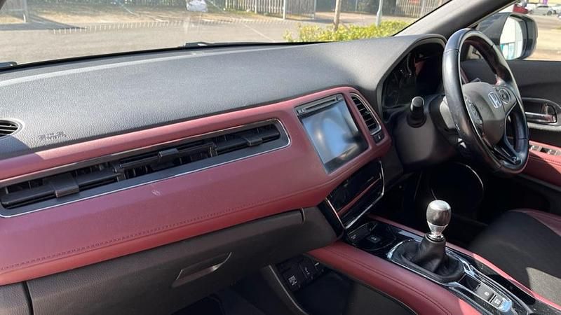 Used Honda HR-V Sport 182 HP (133 kW) 2020 White SUV