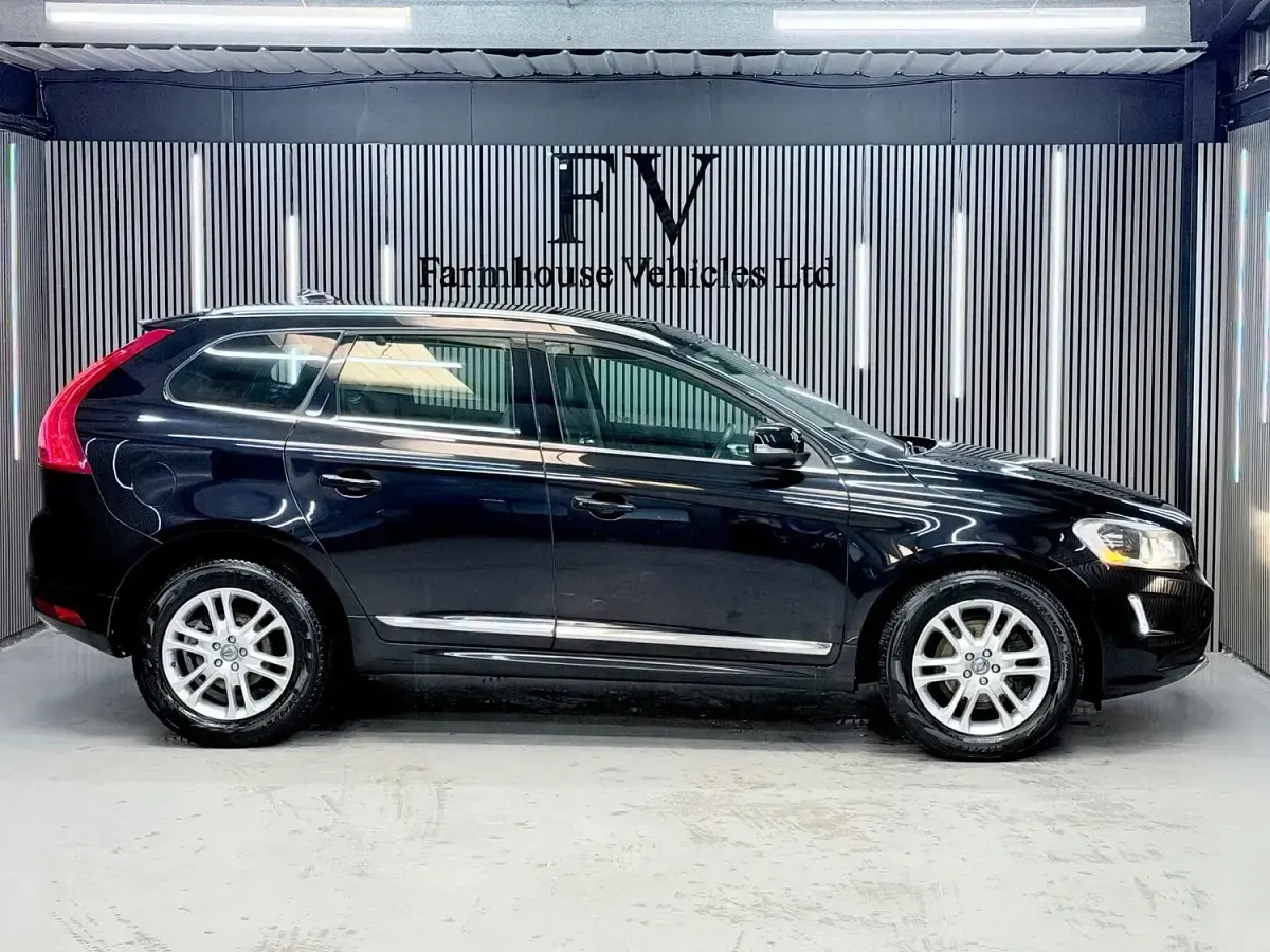 Used Volvo XC60 SE Lux 2013 Black SUV