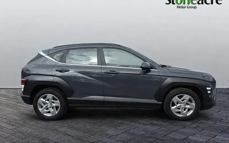 Used Hyundai Kona Advanced 138 HP (101 kW) 2025 Grey SUV