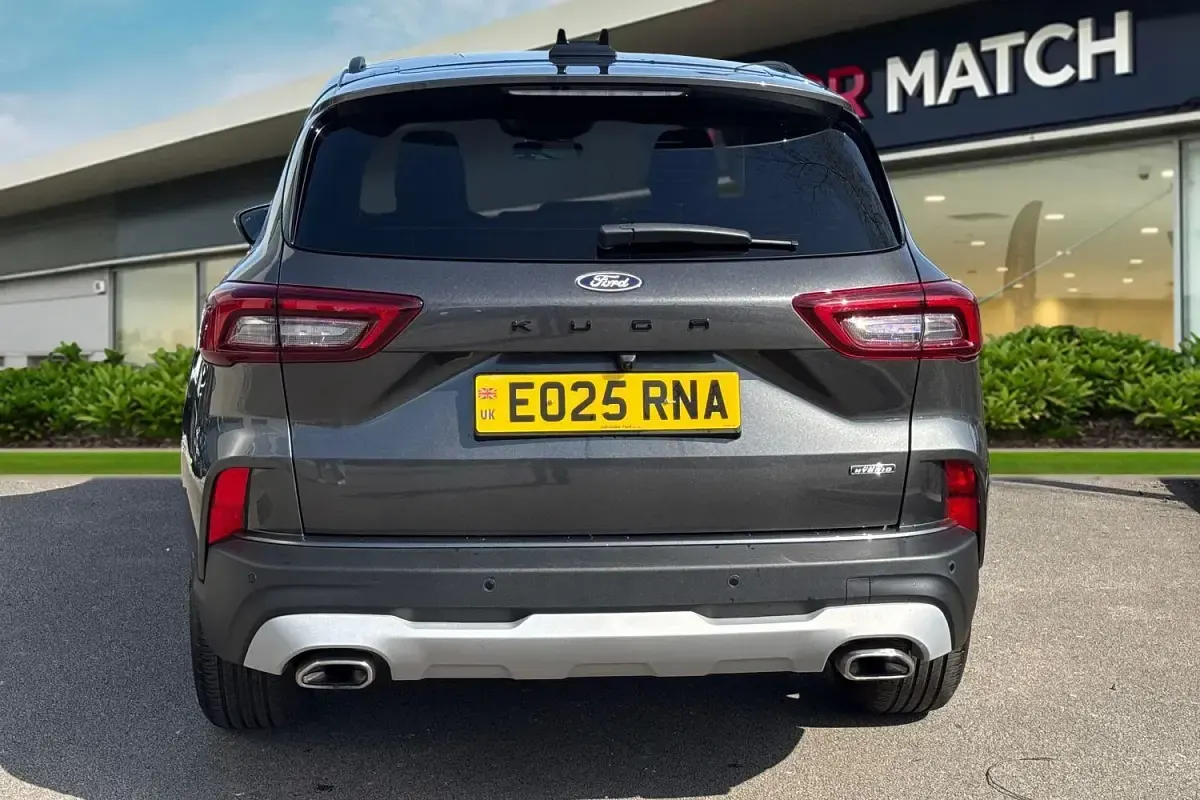 Begagnad Ford Kuga Active 183 HK (134 kW) 2025 Grå SUV