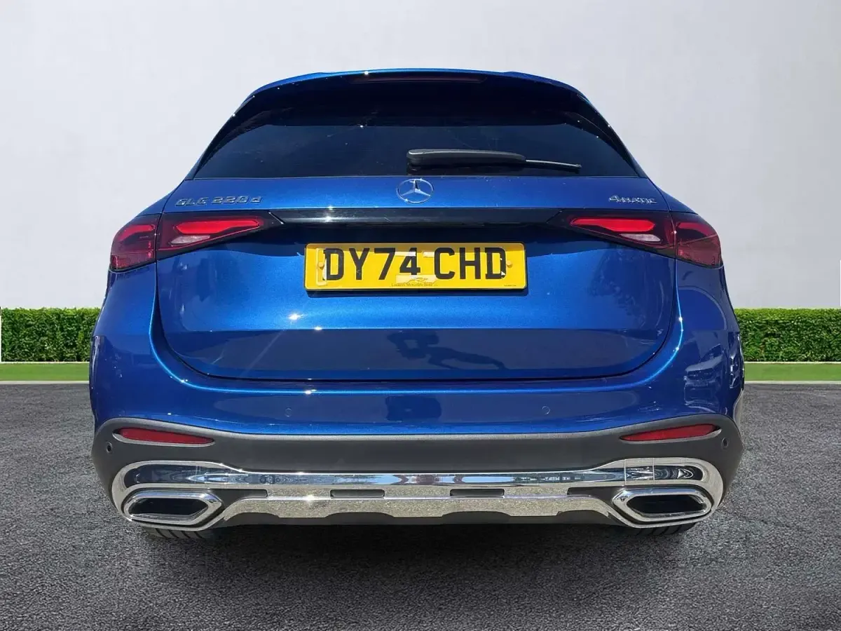 Used Mercedes GLC220 AMG Line Premium Plus 197 HP (144 kW) 2024 Blue SUV