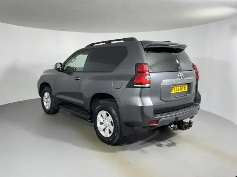 Used Toyota Land Cruiser Active 201 HP (147 kW) 2022 Grey
