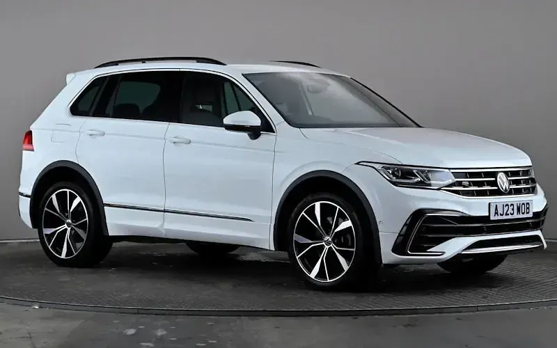 Used VW Tiguan R-line 245 HP (180 kW) 2023 SUV