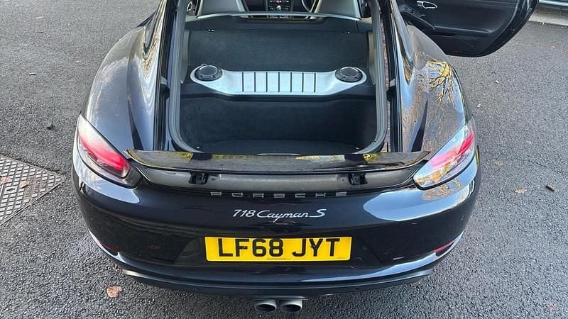 Used Porsche 718 Cayman 350 HP (257 kW) 2018 Black Coupe