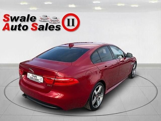 Used Jaguar XE R-Sport 180 HP (132 kW) 2017 Red Sedan
