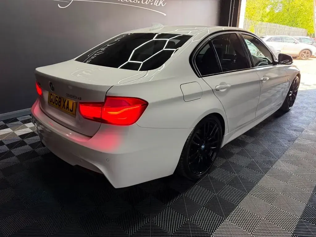 Used BMW 320 M Sport 190 HP (139 kW) 2018 White Sedan